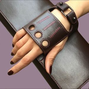 Auth PERRIN Paris Le Cabriolet champagne c…